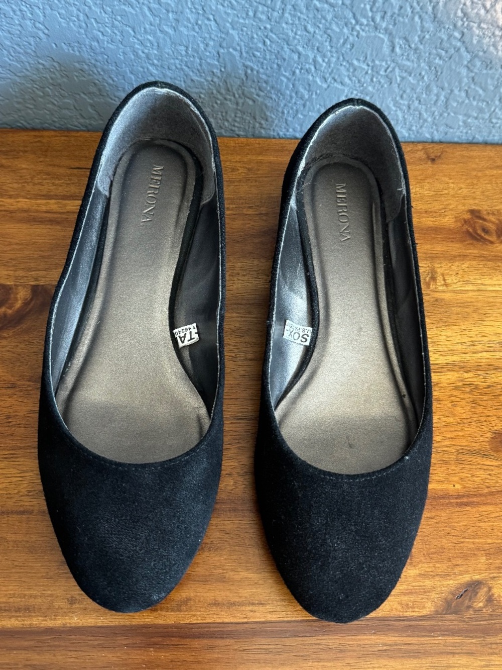 Merona Black Suede Wedged Flats